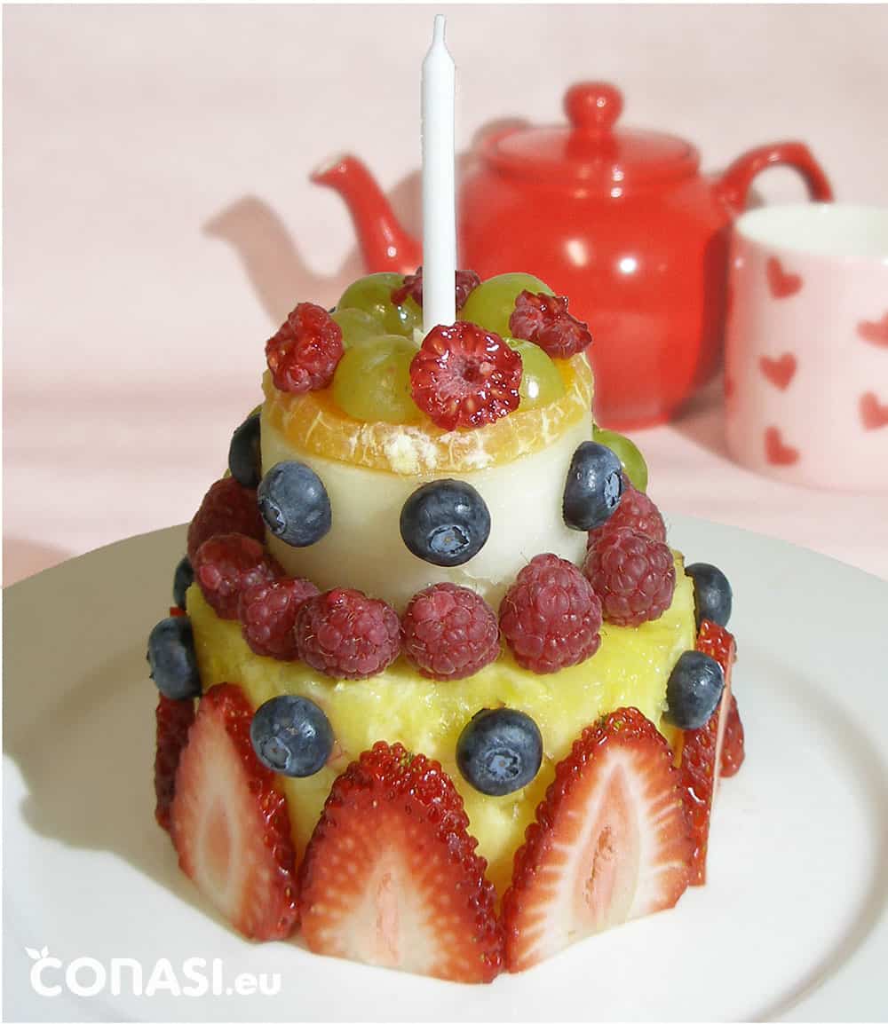 Arriba 52+ imagen frutas en forma de pastel