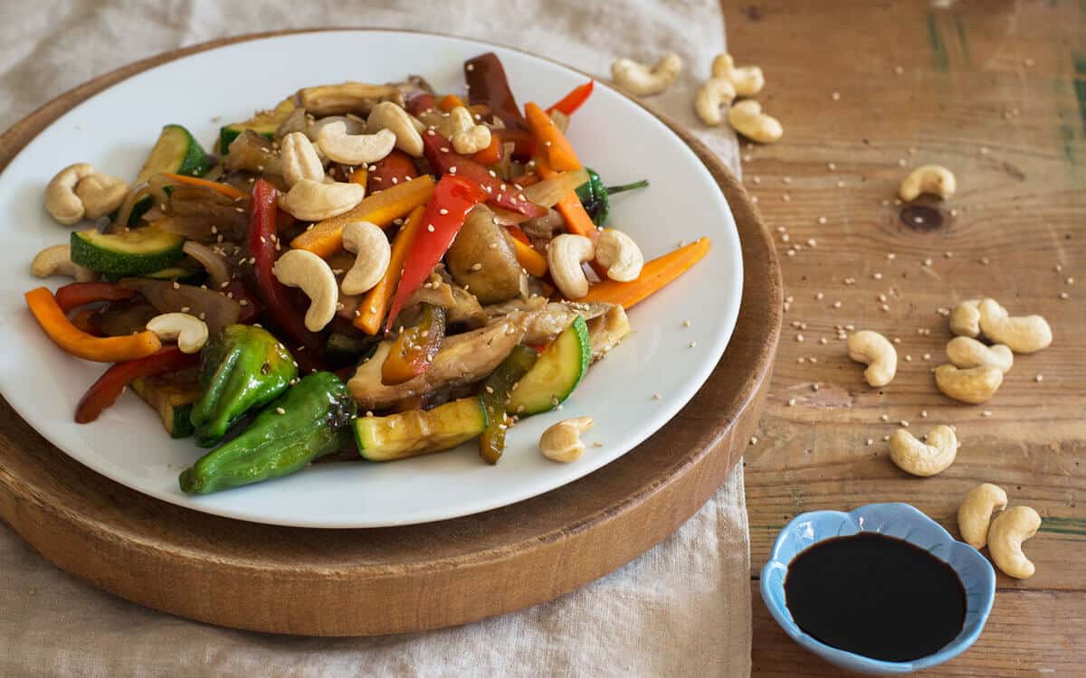 Receta de salteado de verduras al wok, con anacardos